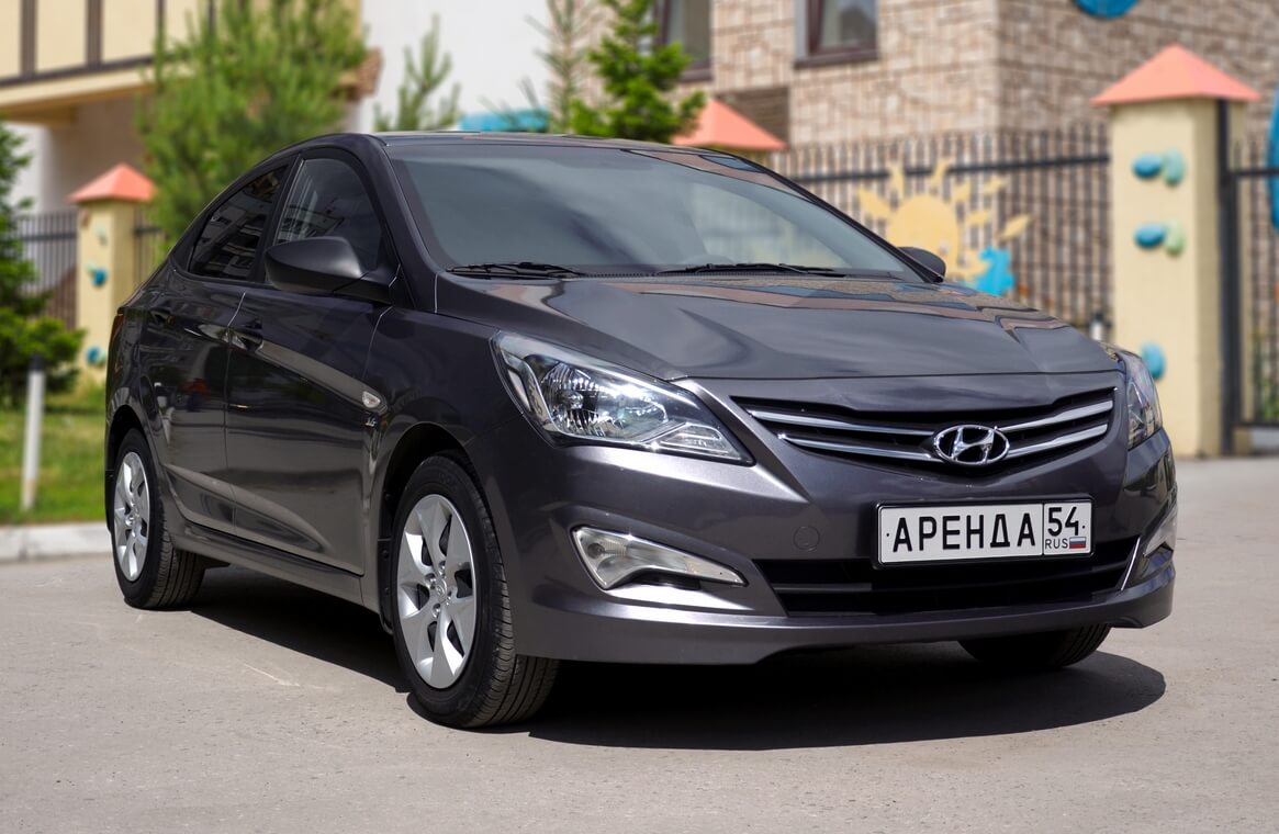 Hyundai Solaris тёмно серый